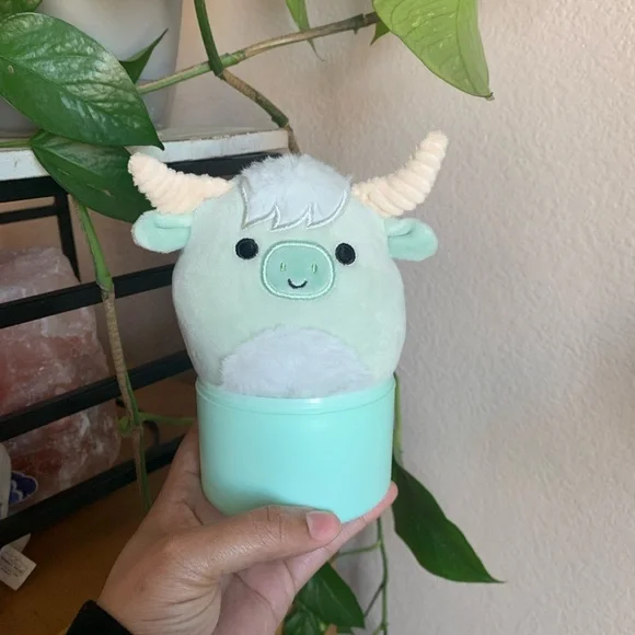 Squishmallows | Iver the Highland Cow | 4” - Picture 2 of 5